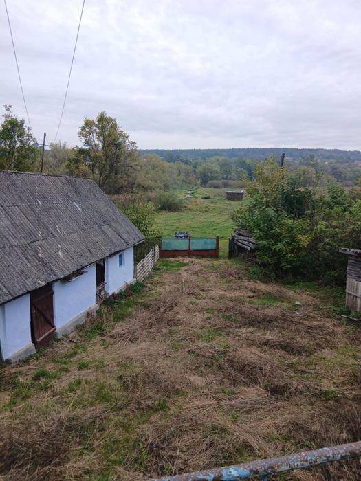 Продам газифікований будинок з приватизованою земельною  ділянкою