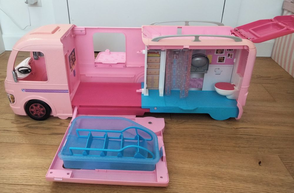 Kamper samochód Barbie różowy