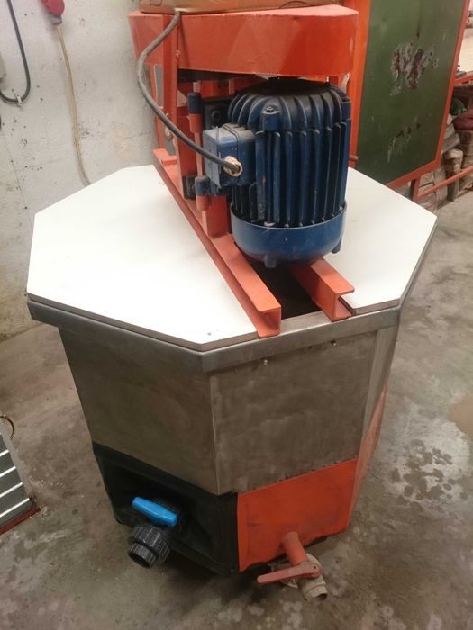 Diluidor móvel para barbotina