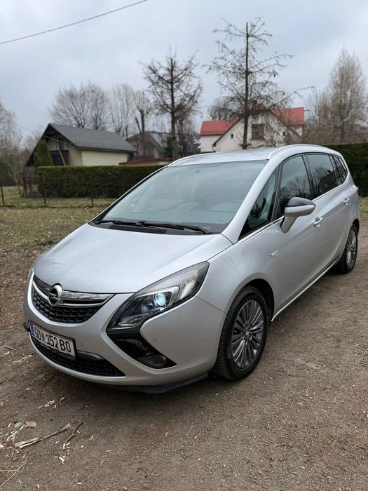 Opel Zafira bezwypaDkowa-7 osob-2 kluczyki-2 opony
