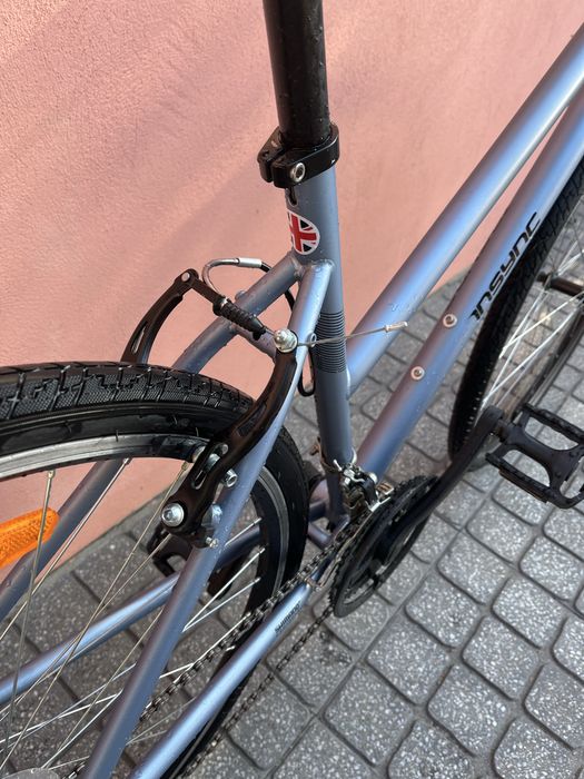 Bicicleta Cidade/Passeio Roda 28"/700c - COMO NOVA