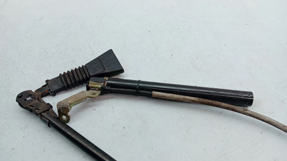 Pré-tensor cinto frente direito OPEL Corsa B