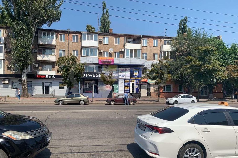 Продаж торгово-офісного приміщення, 351 кв.м