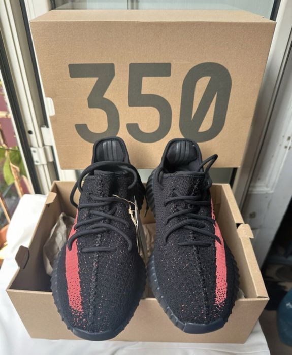 Yeezy 350 “Core Black Red”