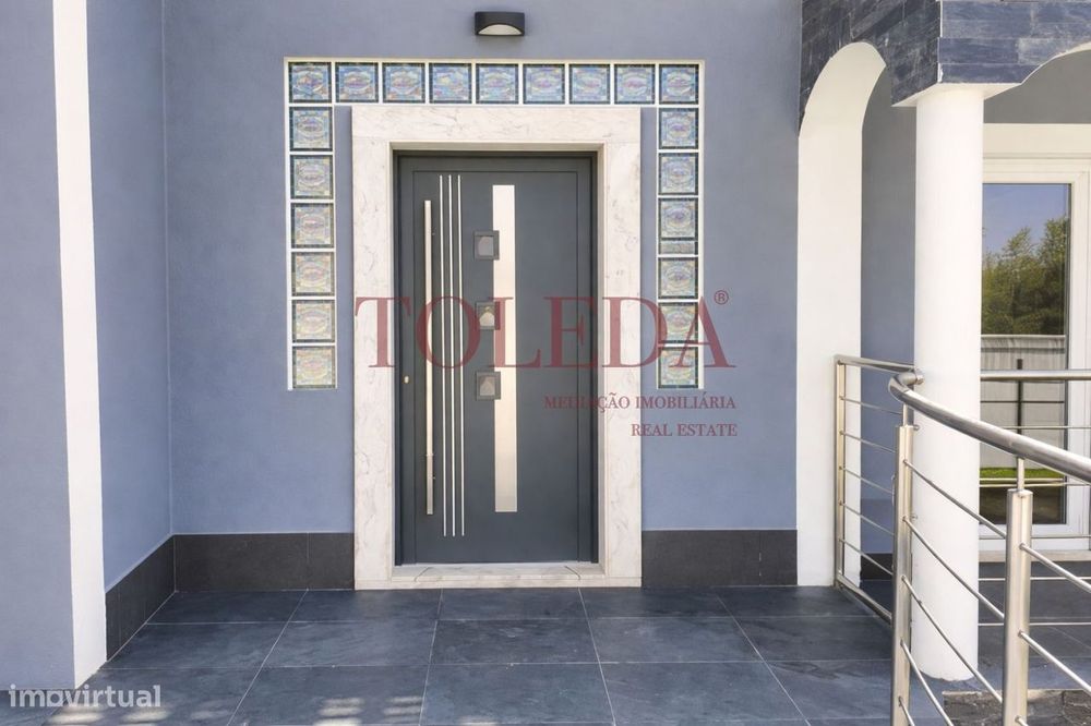 Moradia Isolada T5 com lote de 850m2
