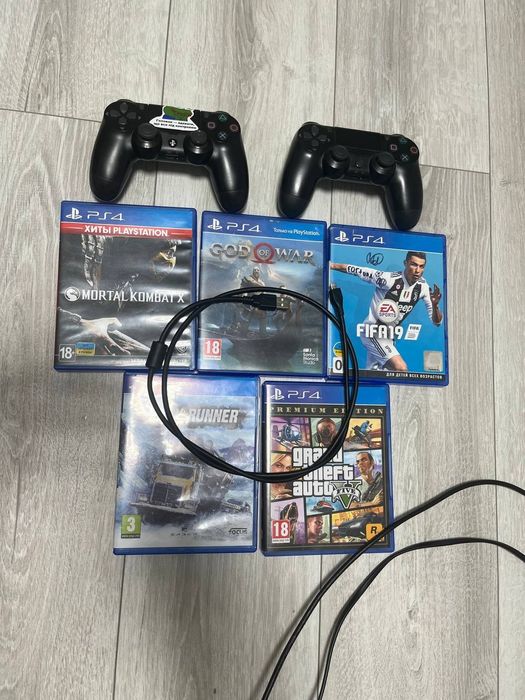 Продам ps4 pro на 1тб