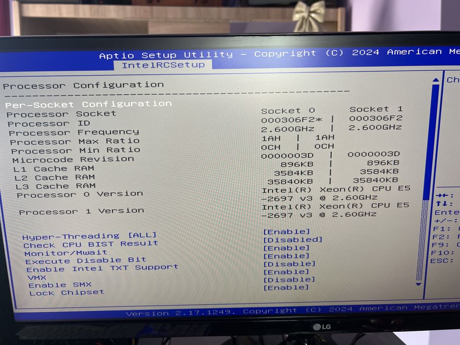 HUANANZHI X99-8D4 DUAL LGA 2011-3 + Xeon E5-2697 v3 + 8 GB DDR4