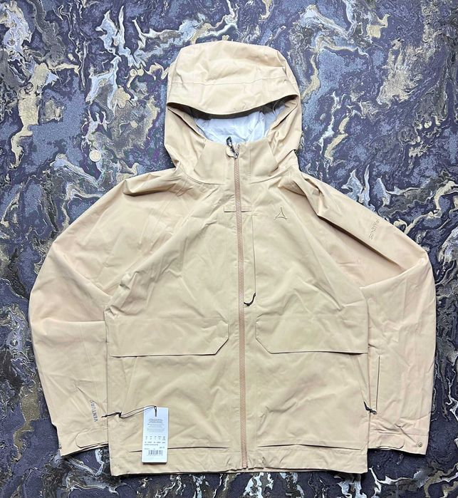 куртки чоловічі L Schoffel Haglofs Adidas Columbia Casablanca vintage оригінал вітровки софтшел мембрана бежеві чорні сірі хакі