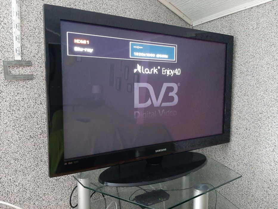Telewizor płaski Samsung 50cali