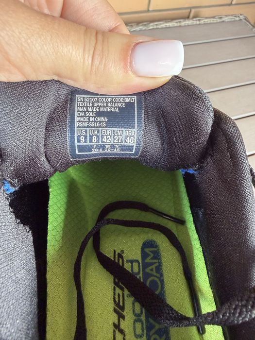 Чоловічі кросівки Skechers нові, 42 розмір