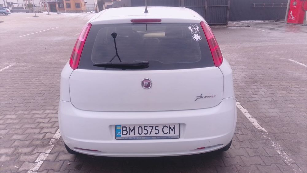 Продам Fiat Grand Punto  2009 1.4 бензин