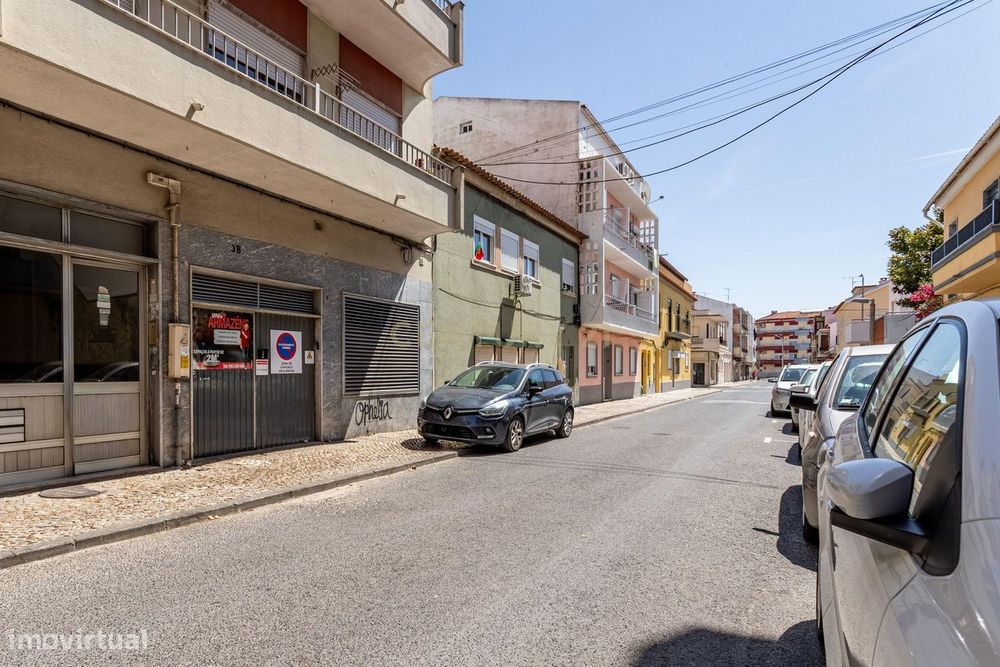 Garagem com Negócio em Funcionamento e Elevado Potencial de Rentabilid