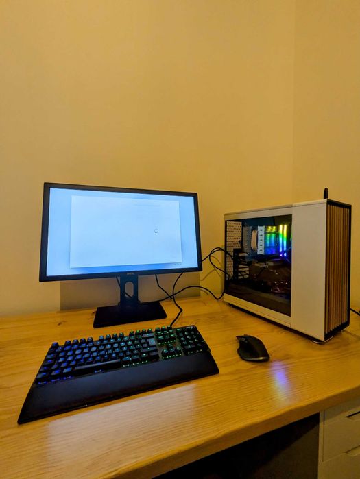 Desktop Gaming 13600K RTX 4060 64GB DDR5 novo com 26 meses garantia