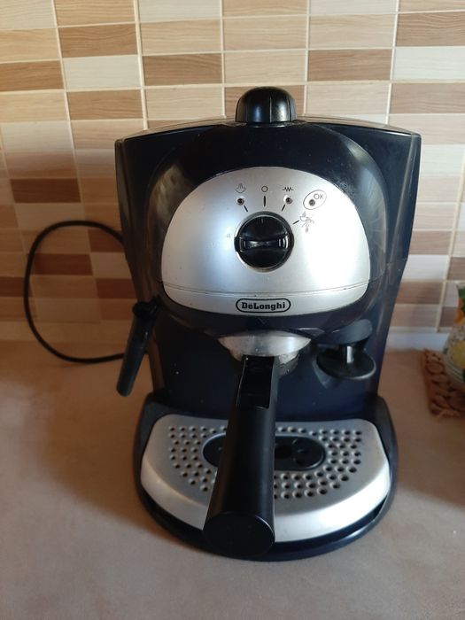 Кавоварка delonghi EC400