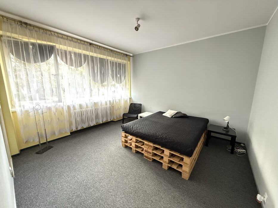 Ul. Odrowąża/Wrocławska, 2 pok. 50m