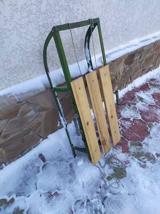 Продам детские санки.