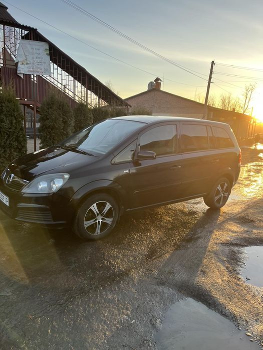 Продам Opel Zafira B