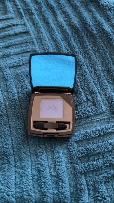 Cień do powiek marki Lancôme