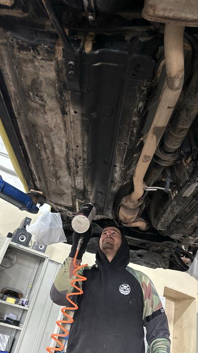 Антикоррозийная Антикор обработка авто днища порог и арок Шумоизоляция