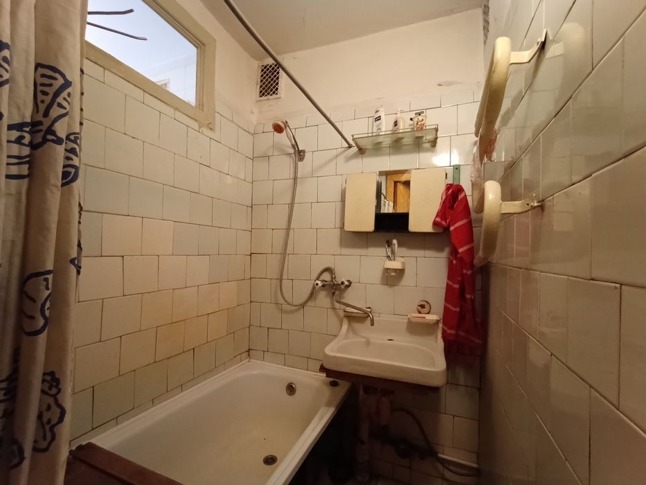 3-кімнатна 3/5 63м, брежнівка