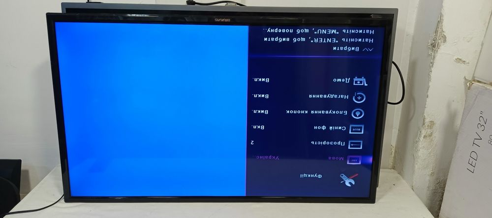 Телевизор 40 дюймов bravis led-40d1070