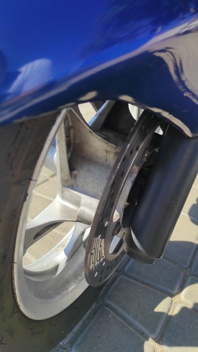 Продам Yamaha magesty 400