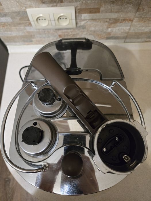 Кавоварка Delonghi Icona Vintage (15bar)