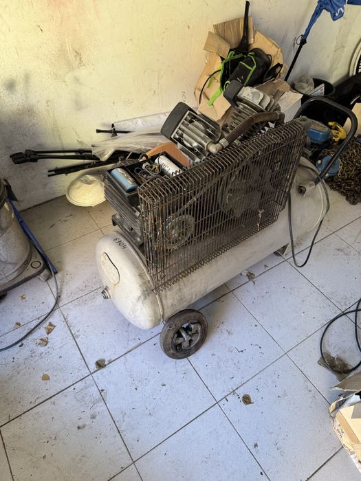 компрессор Aircast ЗБ4/С-100.LВ30А