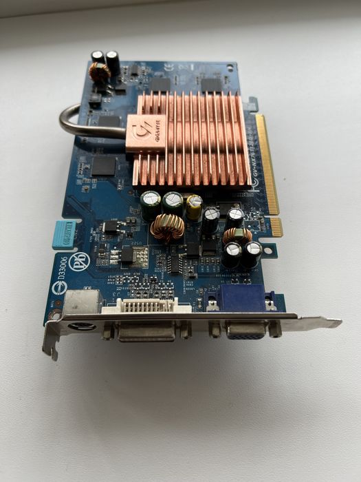 Gigabyte GV-NX76T128D-RH PCI-Ex