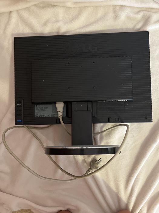 Monitor LG flatron L1 94 WT-SF