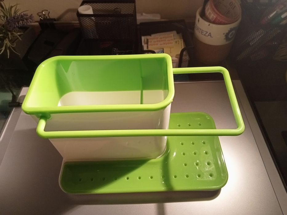 Suporte para detergente e esponja