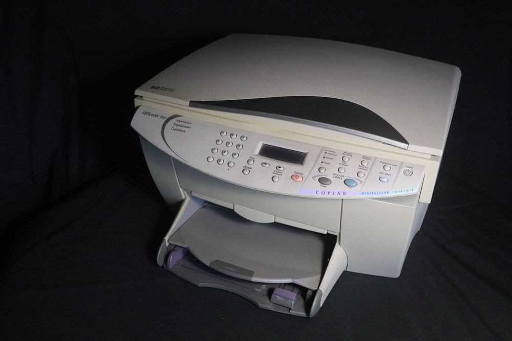 Impressora All-in-One HP OfficeJet 665 usada