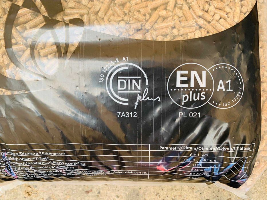 Pellet FOR NATURE  Clear Energy  EN Plus,czyste spalanie,mało popiołu