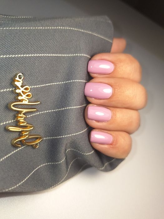 Stylizacja Paznokci "Pazurkowy Zakątek"