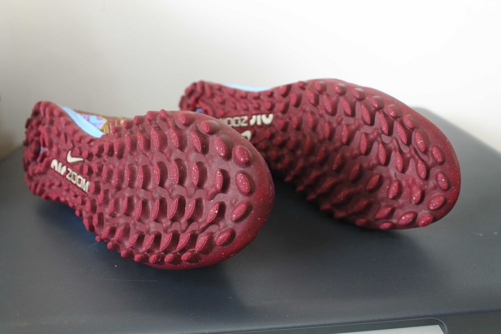 Продам сороканожки Nike mercurial 40,5 розмір.Оригінал.