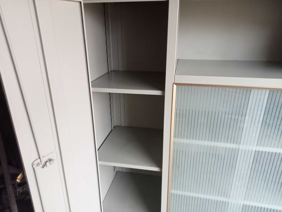 Armário em metal como novo