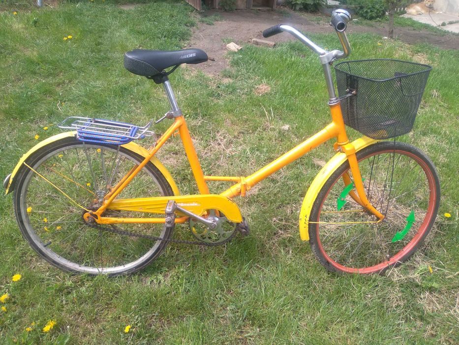 Велосипед Салют вкладень не потребує