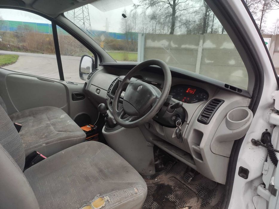 Renault Trafic 2.0 dci Pali Jeździ Anglik Sławsk