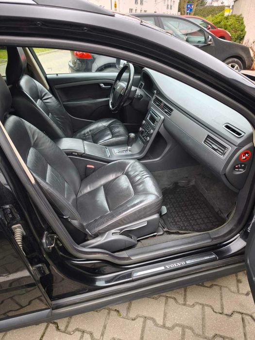 Продам (обміняю на квартиру/будинок) надійний автомобіль Вольво V70 універсал 2008 р народження