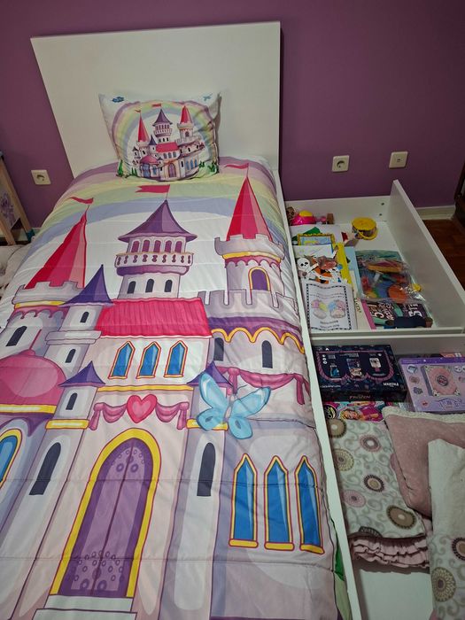 Cama de solteiro com estrado e colchão
