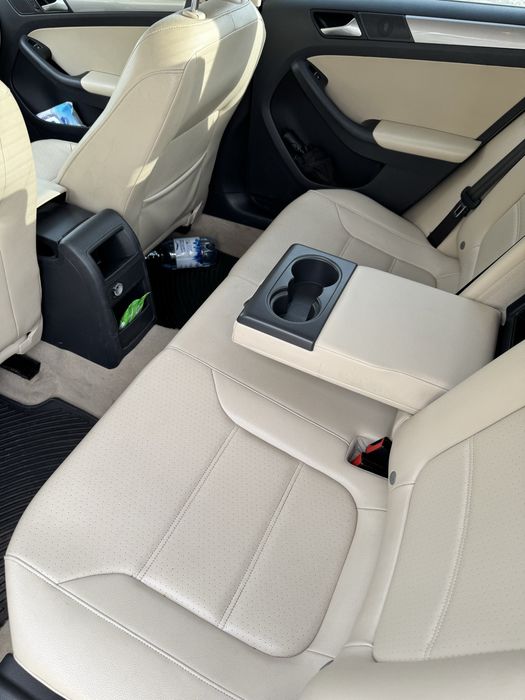 Продається Volkswagen Jetta SE 2015
