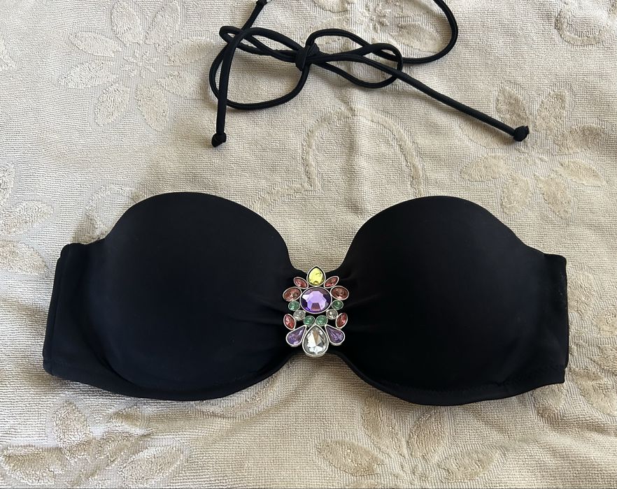 Бюст  от купальника Victoria’s Secret