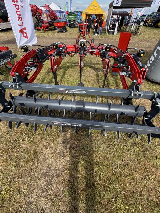 Głębosz Spider typu Heva 5 łap wał mulczujący