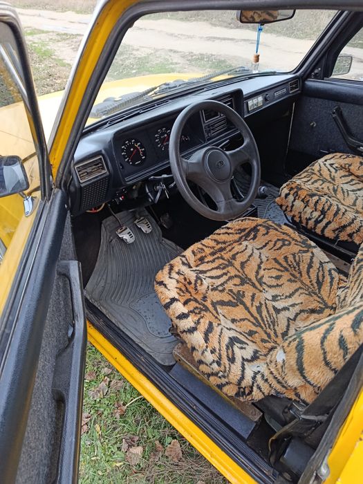 Продам Ваз 2105, на полном ходу.