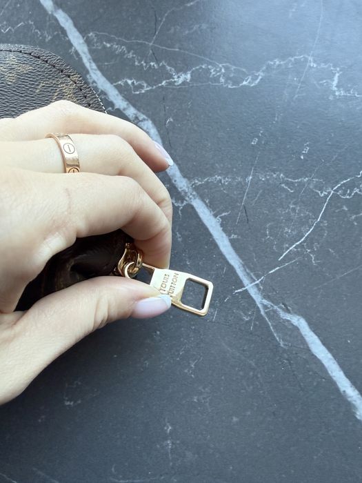 Косметичка Louiss Vuitton