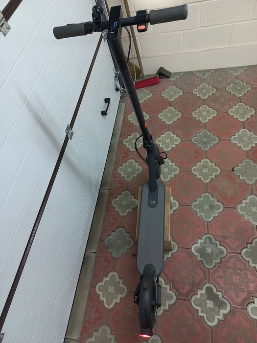 Електросамокат Xiaomi Mi