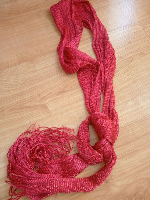 Czerwona bluzka F&F rozmiar 42,,szalik gratis