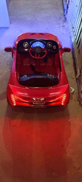 Samochodzik elektryczny dla dzieci