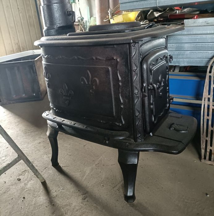Fogões a lenha ferro fundido e salamandras