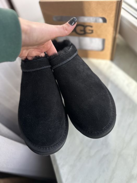 Ugg classic чорні , 25,5см устілка